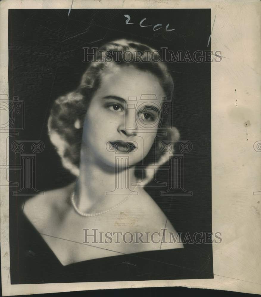 1948, Miss Joyce Reindl engaged to Warren D. Johnston Jr., Milwaukee. - Historic Images