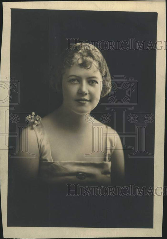 Press Photo Miss Morris, Mrs. Goff. Williams - mjc26644 - Historic Images