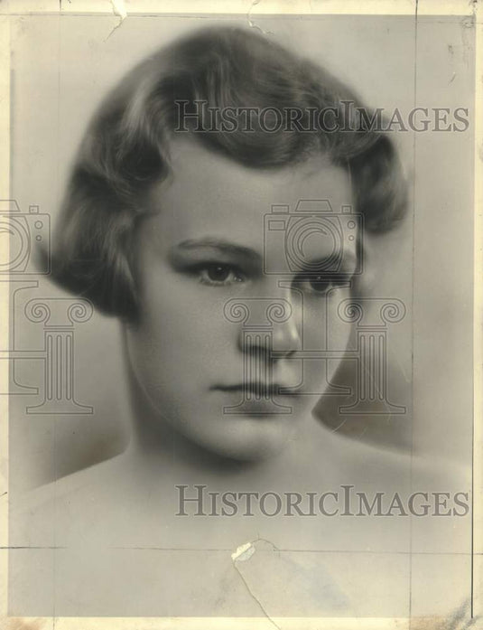 1934, Smith College Student Ruth Stotzer Before Sister's Wedding - Historic Images