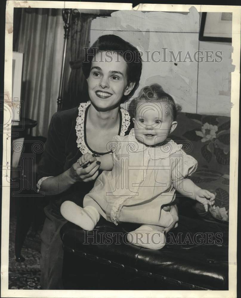 1945, Mrs. Robert Witte Smith &amp; Andrea Jean Smith - mjc26807 - Historic Images