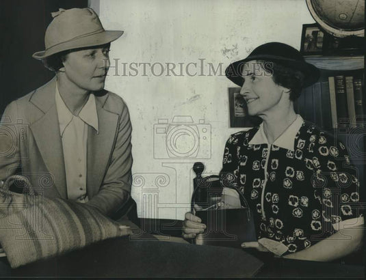 1938, Mrs. F.J. Tharinger, Girl Scout commissioner & other, Wauwatosa - Historic Images