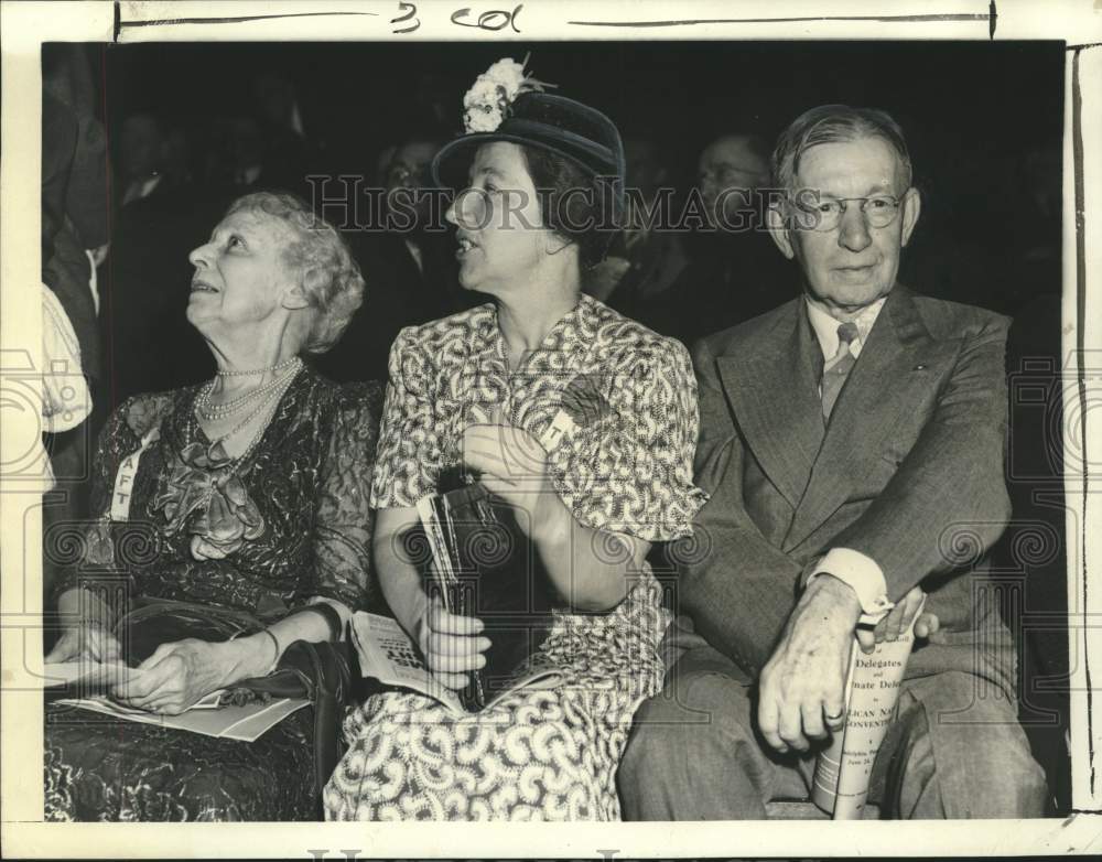 1940, G.O.P.Convention Mrs.William Taft, Mrs.Fred Manning,&amp; Gen.Dawes - Historic Images