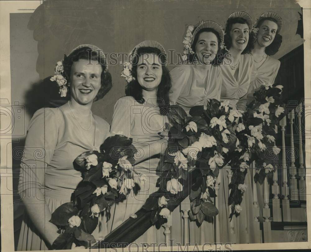 1947 Press Photo Judith Caldwell&#39;s bridesmaids at Shem wedding - mjc27293 - Historic Images