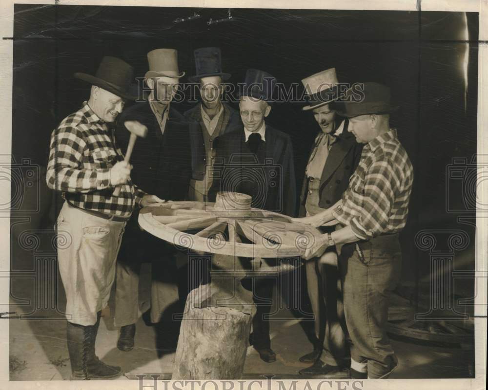 1947 Press Photo Centennial Celebration in Stoughton, Wisconsin - mjc27295 - Historic Images