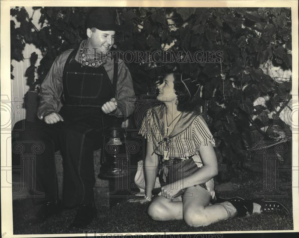 1939 Mr. and Mrs. D. W. Werner in costumes - Historic Images