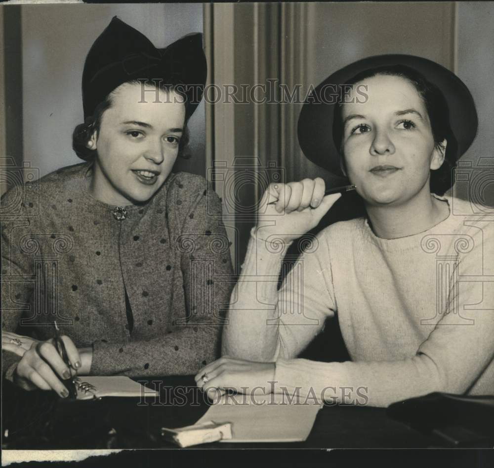 1937, Mrs. Kenneth Read and Mrs. Blommer, Junior League, Milwaukee - Historic Images