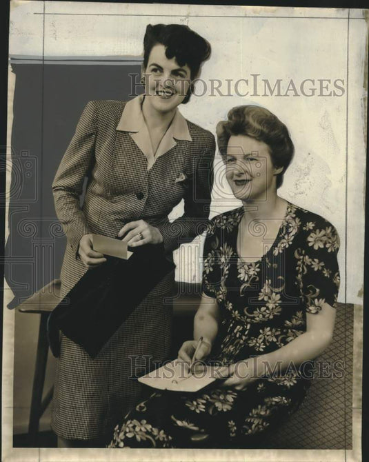 1944, Members of the 20th Century Topic Club, Wauwatosa, Wisconsin - Historic Images