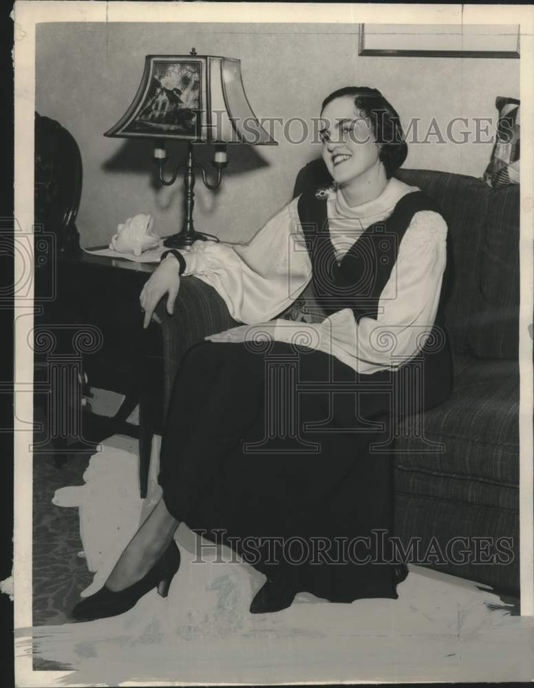 1934 Sylvia Orth to dance at Wisconsin club on Saturday, Wisconsin - Historic Images