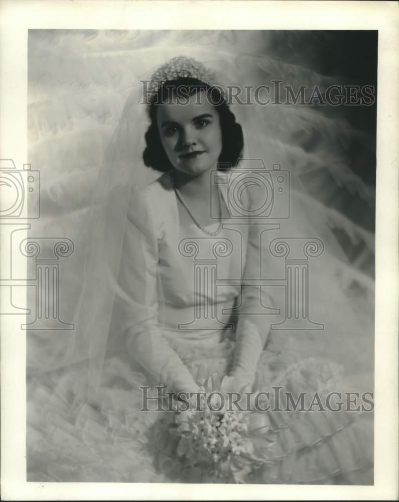 Press Photo Miss Tower now Mrs. Willian R. Rennie - mjc27496 - Historic Images