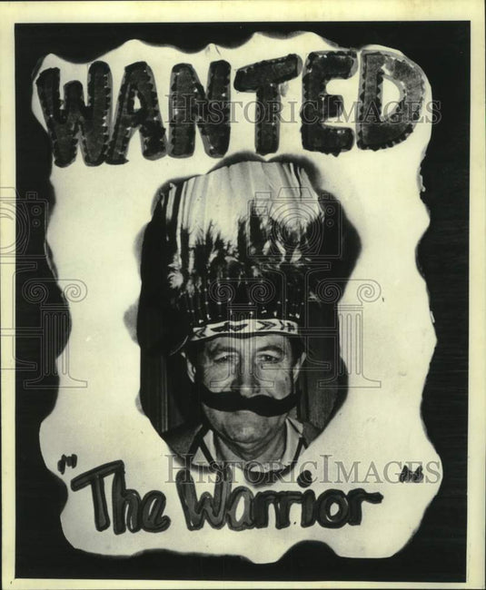 1982 Press Photo Marquette University - Poster of Hank Raymonds, Coach - Historic Images