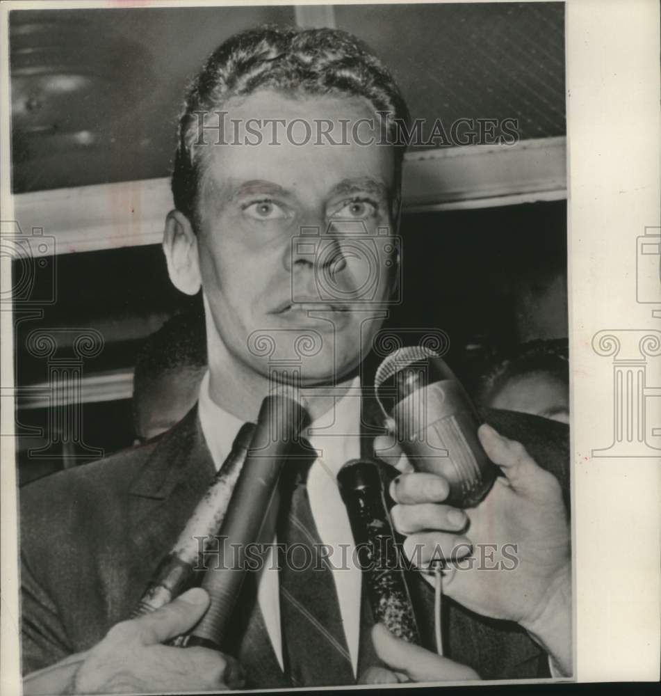 1960 Charles Van Doren, Arraigned on Perjury Charges - Historic Images
