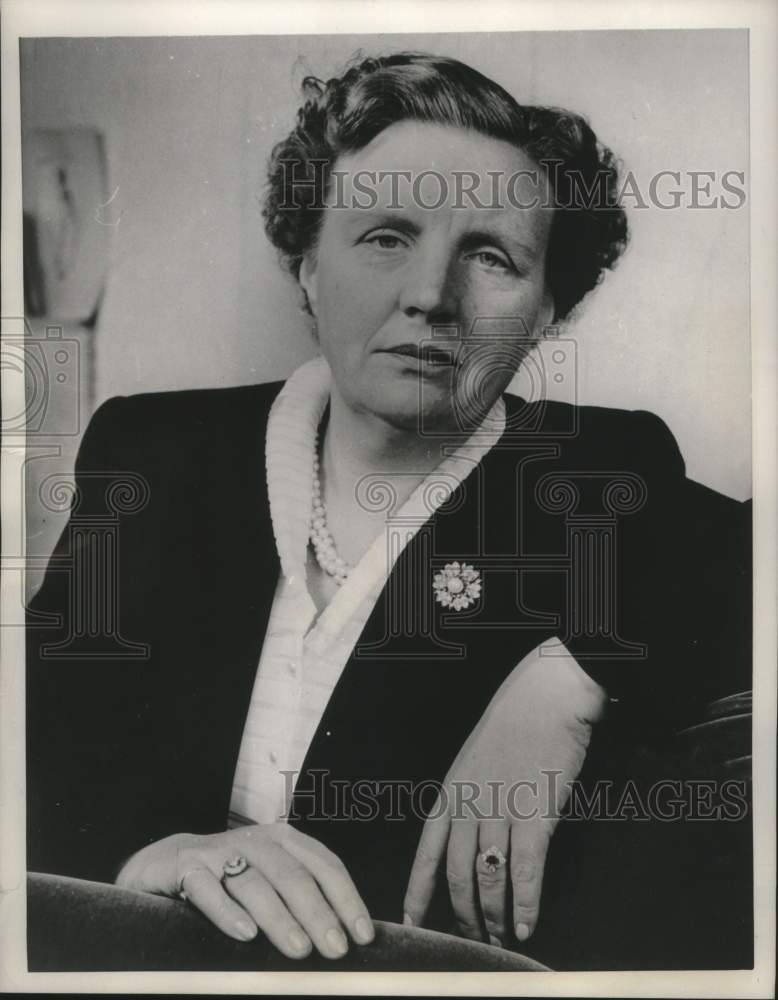 1953, Queen Juliana of the Netherlands, 44th Birthday - mjc27880 - Historic Images
