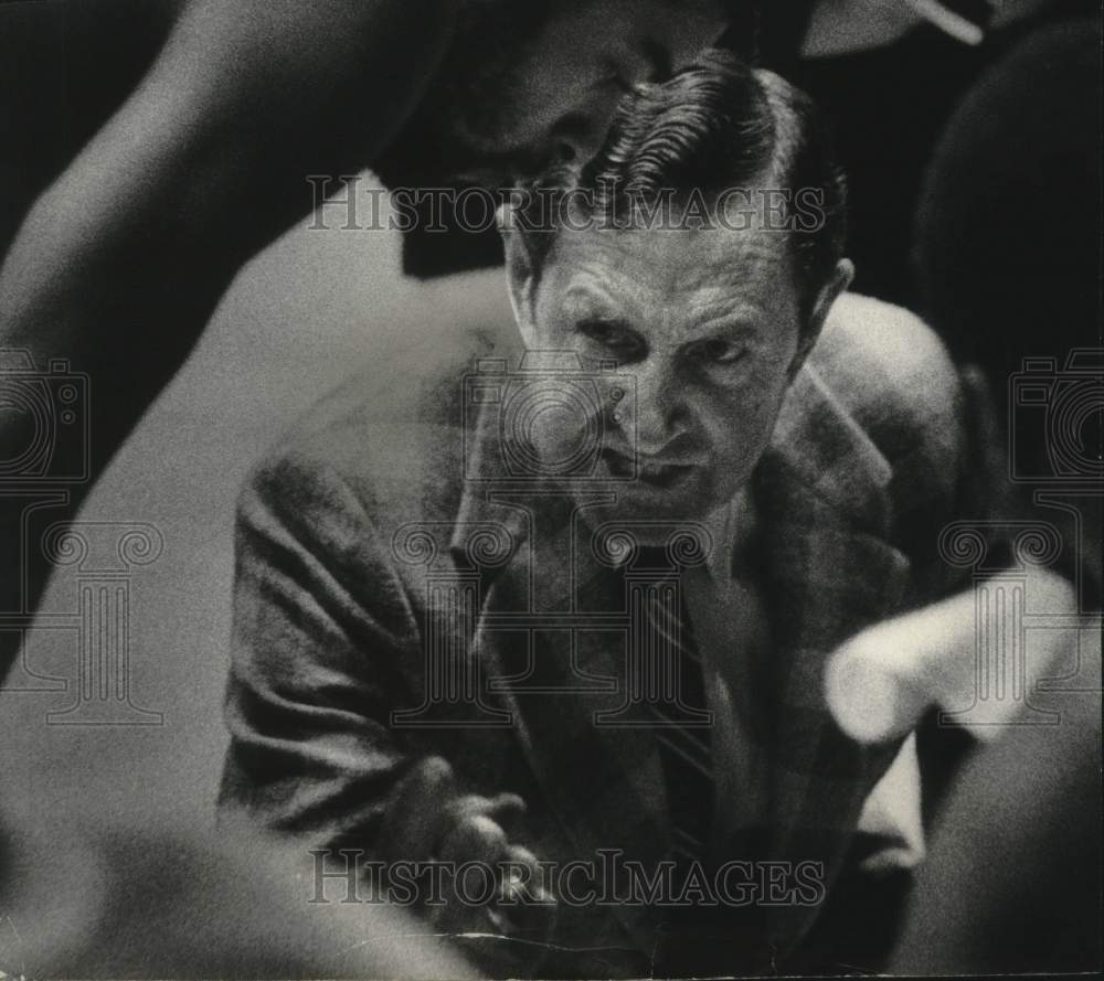 1979 Press Photo Marquette Warriors basketball coach Hank Raymonds - mjc28013 - Historic Images