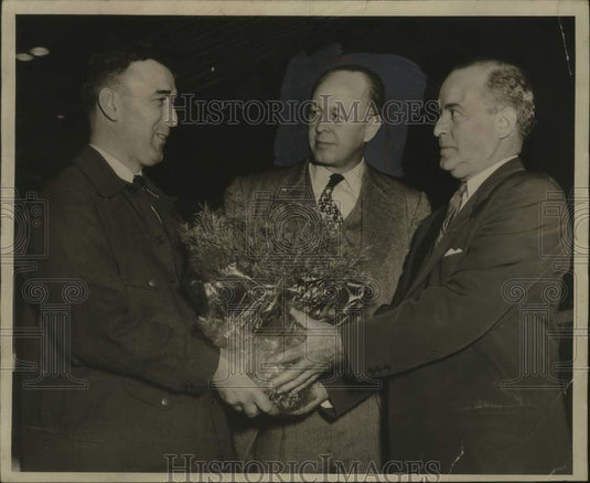 1951, James Swingle - mjc28182 - Historic Images