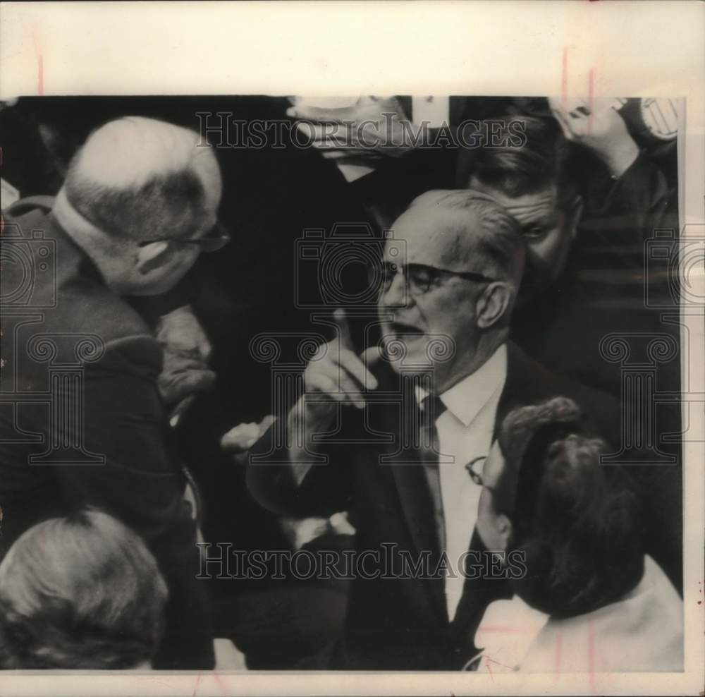 1964, Eugene (Bull) Connor refuses to sign loyalty pledge, Convention - Historic Images