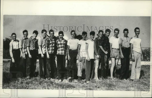1964, James A. Lovell, Jr., Dick Roehr, & other farmers - mjc28587 - Historic Images