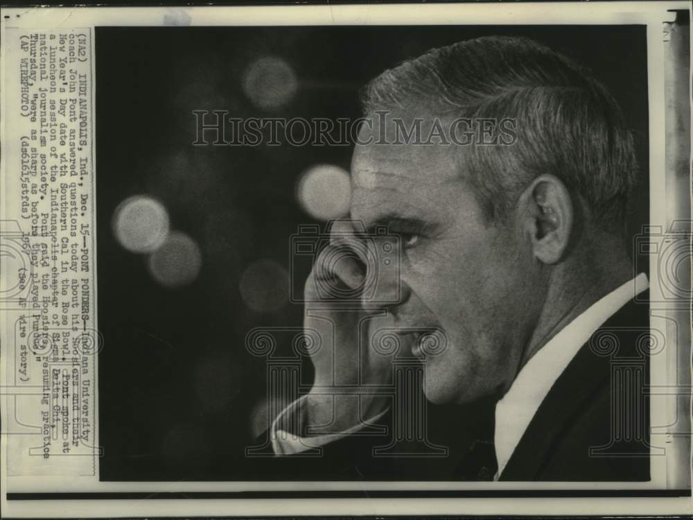 1967 Press Photo Indiana University football coach John Pont, Indiana - Historic Images