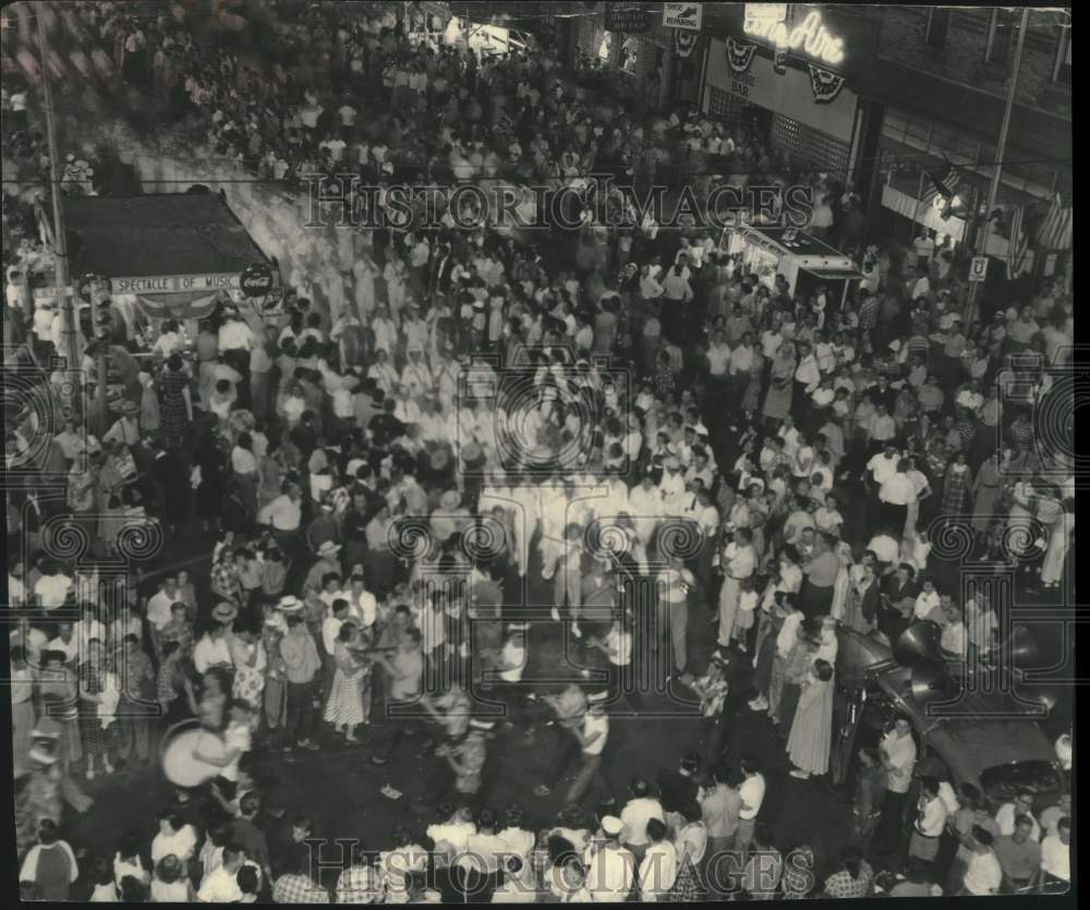 1952, A Spectacle of Music parade in South Milwaukee - mjc28645 ...