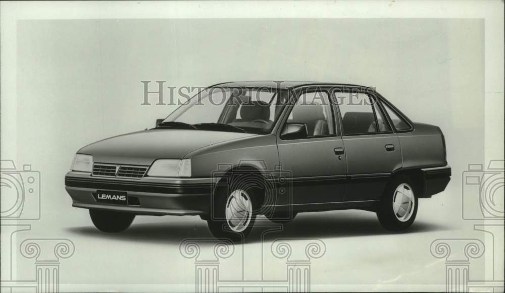 1986 Press Photo LeMans four-door notchback sedan - mjc28805 - Historic Images
