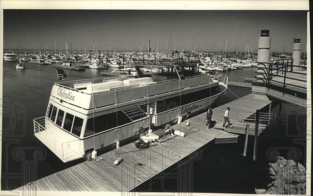 Press Photo The &quot;Celebration,&quot; an excursion boat tied up at dock - mjc28841 - Historic Images