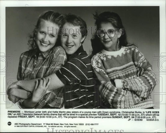 1989 Press Photo Actor Christopher Burke and others in "Life Goes On" - Historic Images