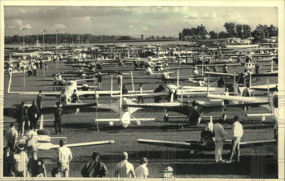 1986 Press Photo Experimental Aircraft Association Convention and Fly-in Oshkosh - Historic Images