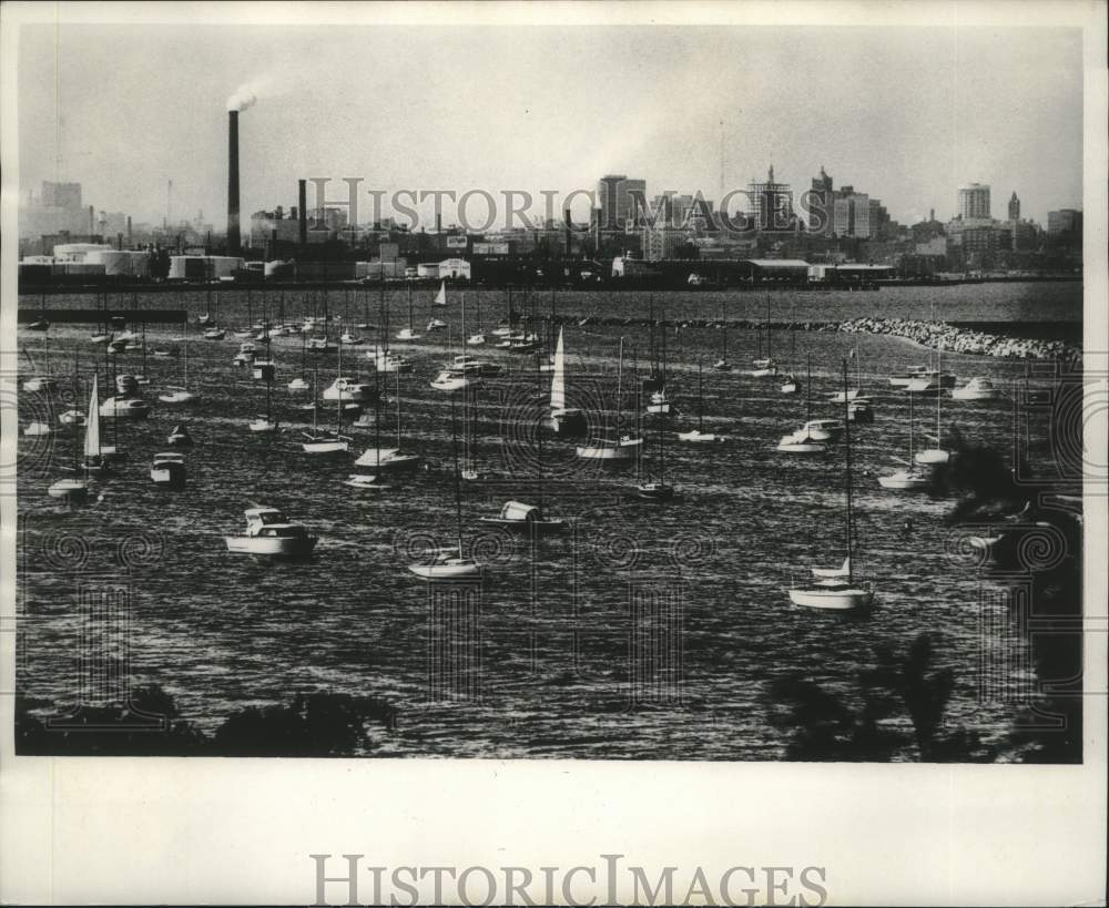 1981 Press Photo Boats anchored at South Shore Yacht Club, Wisconsin - mjc29053 - Historic Images