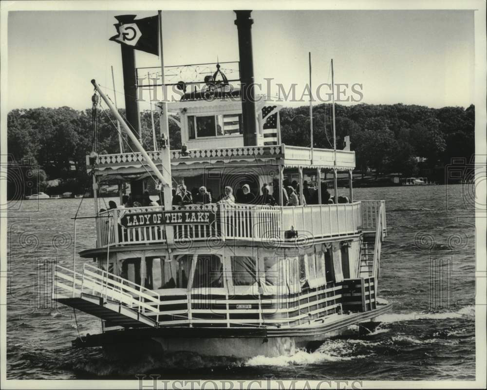 1978 Press Photo Visitors on the deck of Lady of the Lake in Lake Geneva - Historic Images