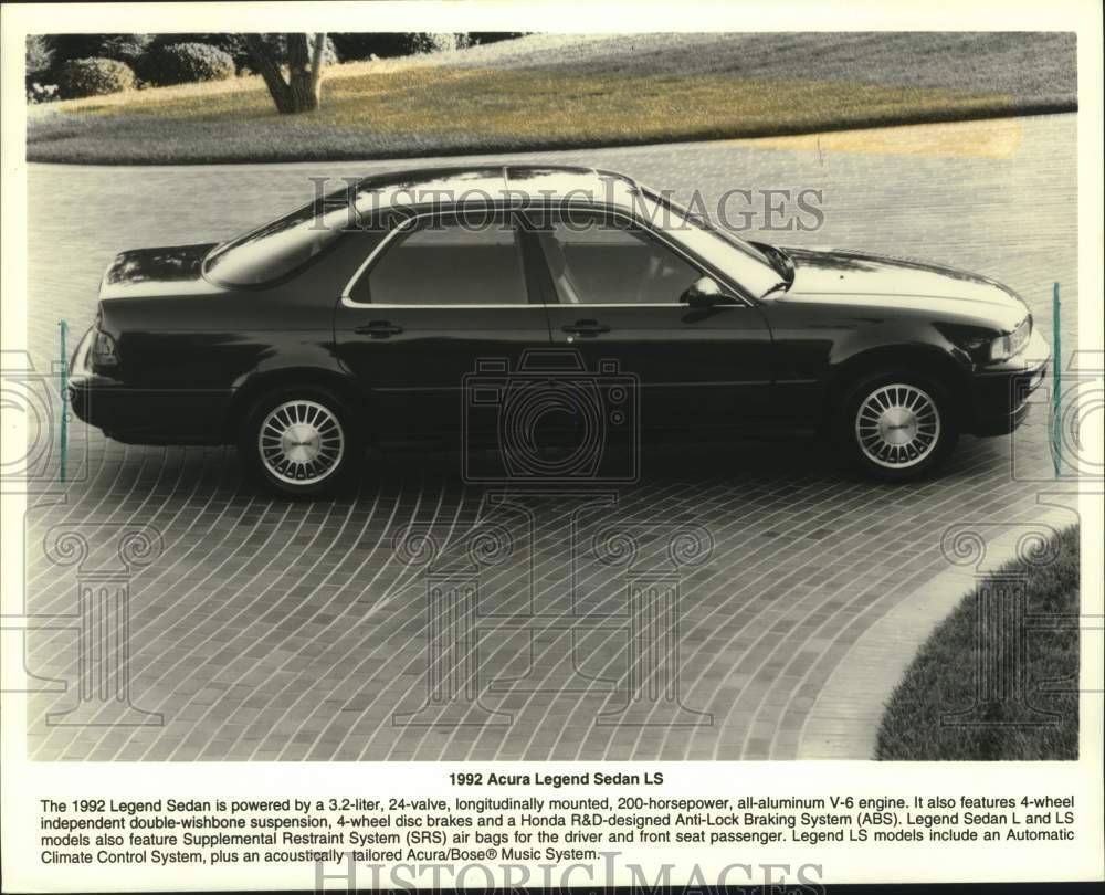 1992 Press Photo Acura Legend Sedan LS automobile - mjc29289 - Historic Images