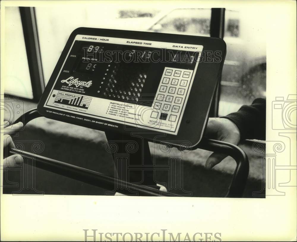 1983 Press Photo Control panel of Lifecycle physical fitness machine - mjc29312 - Historic Images