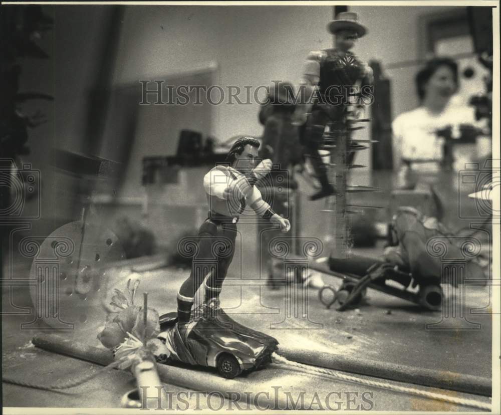 1992 Press Photo The hero in a Rube Goldberg Device University of Wisconsin - Historic Images