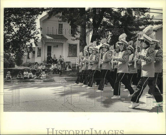 1982 Press Photo Marching Band in Jackson Festival Parade, Jackson, Wisconsin - Historic Images