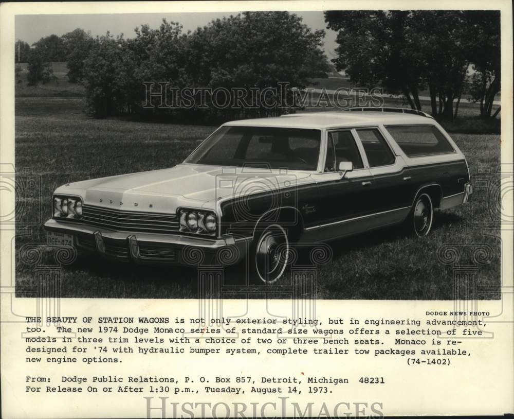 1973 Press Photo The 1974 Dodge Monaco station wagon. - mjc29527 - Historic Images