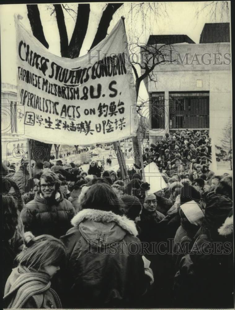 1971, Demonstrations by the University of Wisconsin-Madison students - Historic Images
