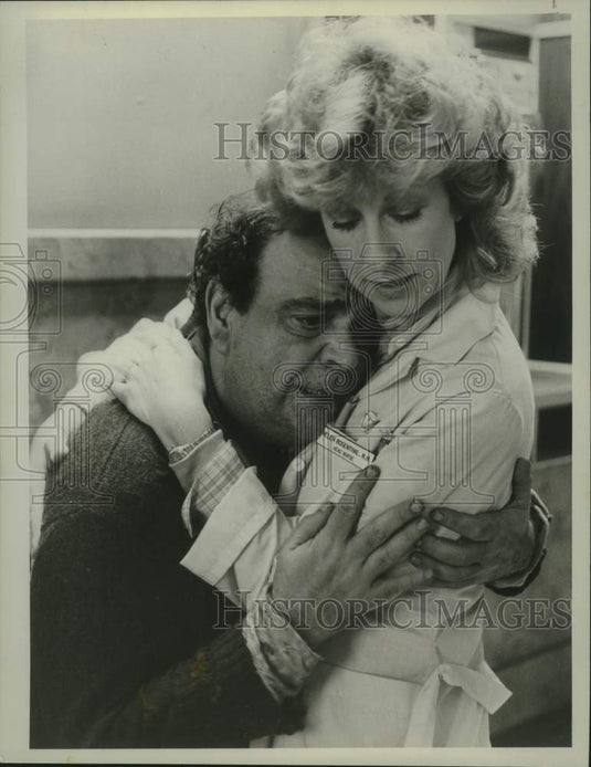 1982 Press Photo Christina Pickles & James Coco on "St. Elsewhere" - mjc29677 - Historic Images
