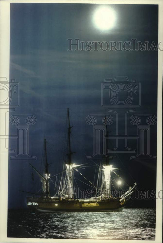 1993 Press Photo HMS Rose at Miller Maritime Days, Milwaukee - mjc29756 - Historic Images