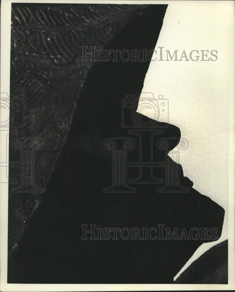 1967 Press Photo Monument Outlined Marine's face, Arlington National Cemetary- Historic Images