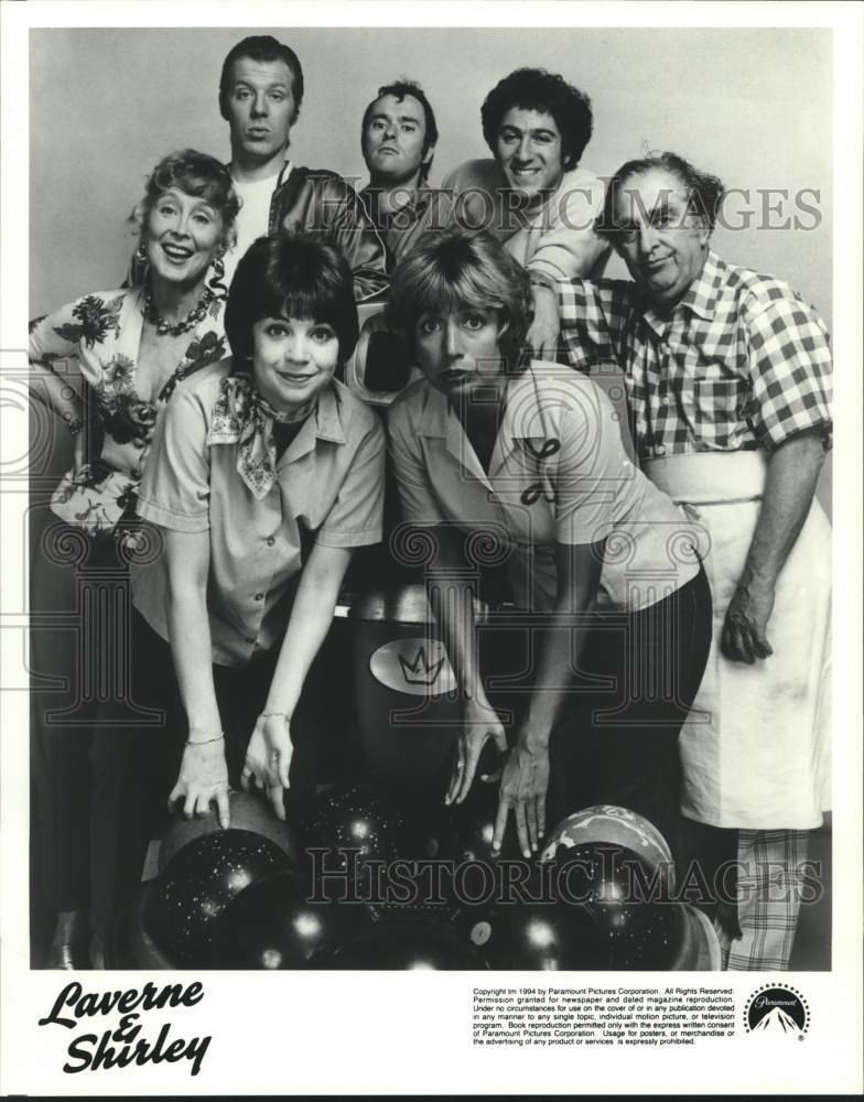 1994 Press Photo Cast of TV program "Laverne & Shirley" - mjc29885 - Historic Images
