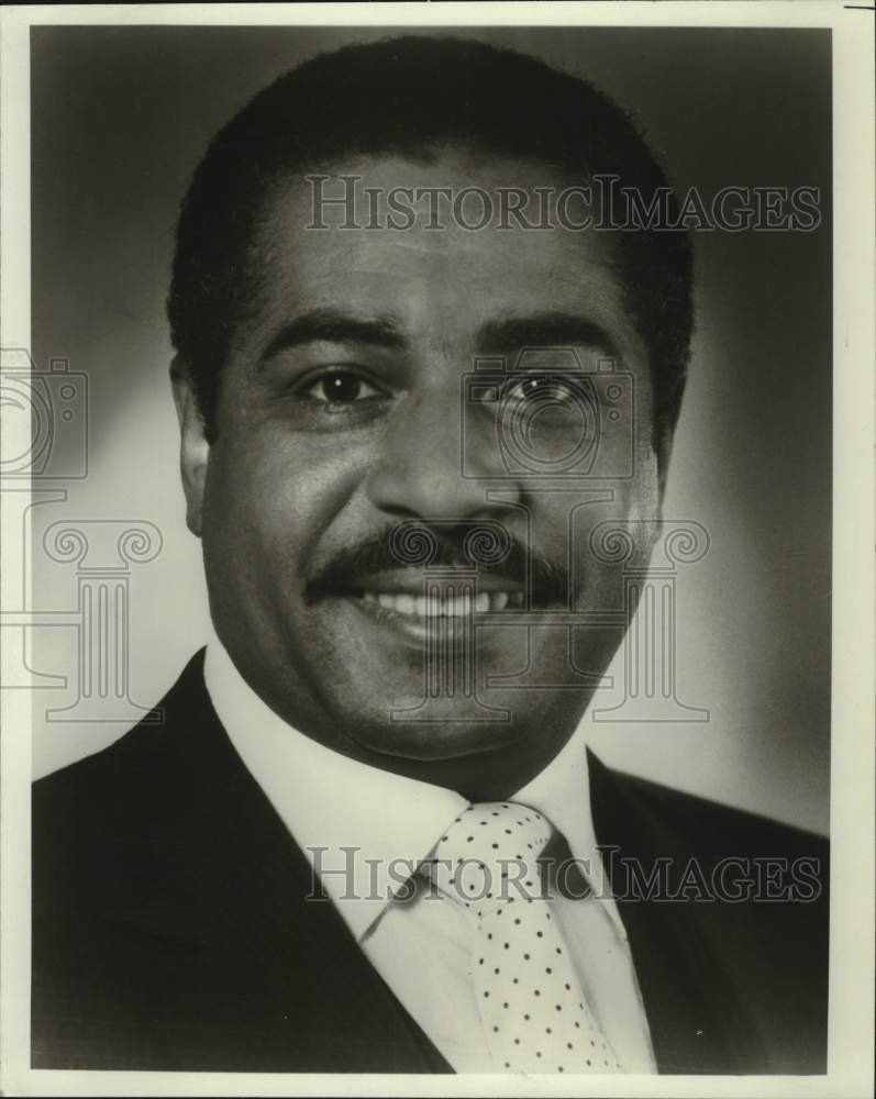 1983 Press Photo Benjamin E. Jones, executive director of NSDC Incorporated - Historic Images