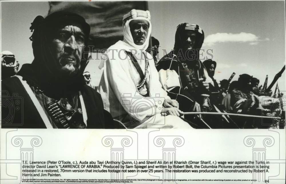 1988 Press Photo Peter O&#39;Toole, Anthony Quinn &amp; others in &quot;Lawrence of Arabia&quot; - Historic Images