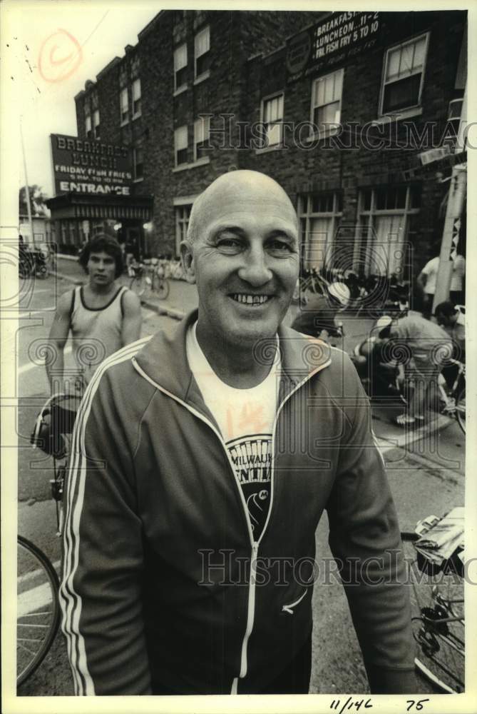 1979 Press Photo Michael Stevens, Milwaukee Fire Battalion Chief, Milwaukee - Historic Images