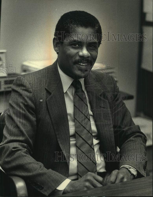 1987 Press Photo Paul Spraggins, president of the Waukesha NAACP - mjc30285 - Historic Images