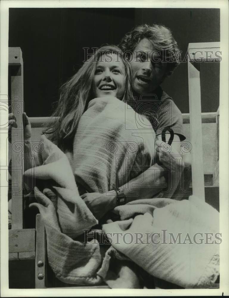1987 Press Photo Annette Bening and Timothy Daly star in "Coastal Disturbances." - Historic Images