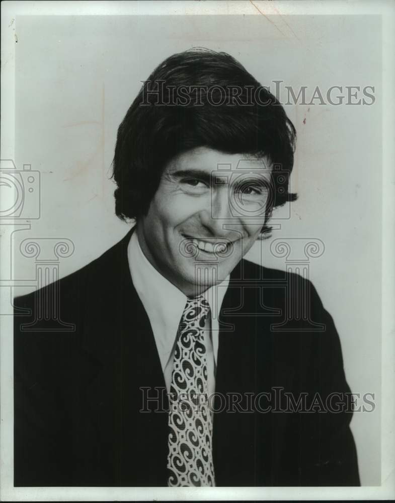 1969 Portrait of comedian and tv host David Steinberg. - Historic Images