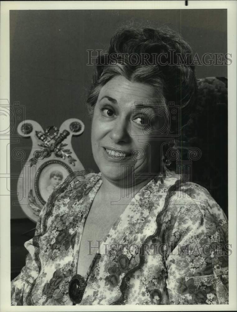 1976 Press Photo Naomi Stevens stars as Rose Montefusco in &quot;The Montefuscos&quot; - Historic Images