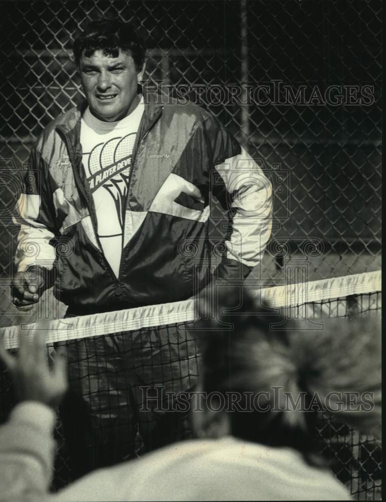 1990 Press Photo David Steinbach, Brookfield Central High School Tennis Coach. - Historic Images