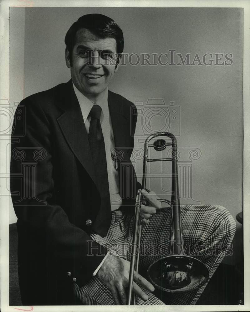 1977 Press Photo Robert D. Steinbach, Director Lake Band Cadets with trombone. - Historic Images