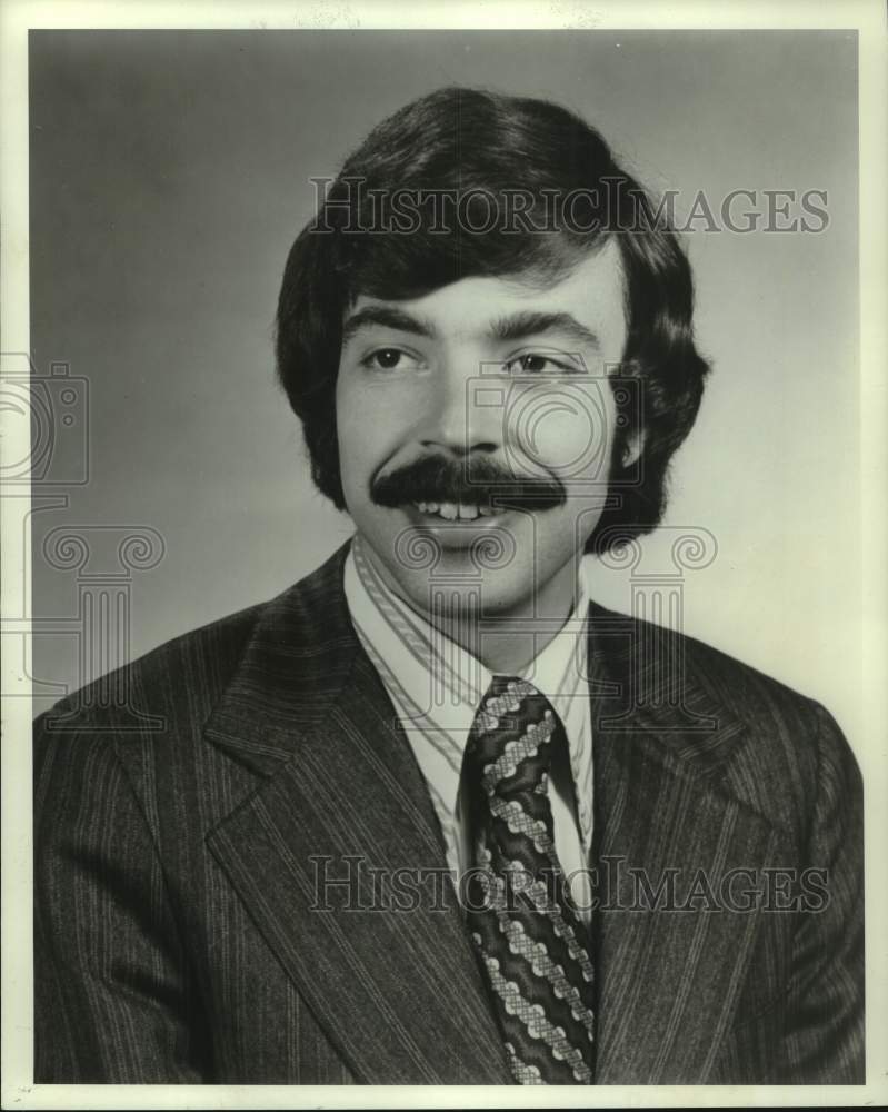 1972 Press Photo Portrait of Steven C. Stein, Sec of Napco Graphic Arts - Historic Images