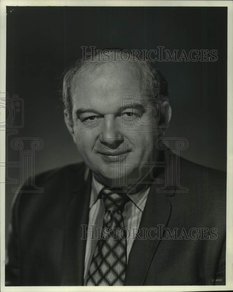 1975 Press Photo Thomas Steidl, Midwest Division Manager, Canada Dry, Wisconsin - Historic Images