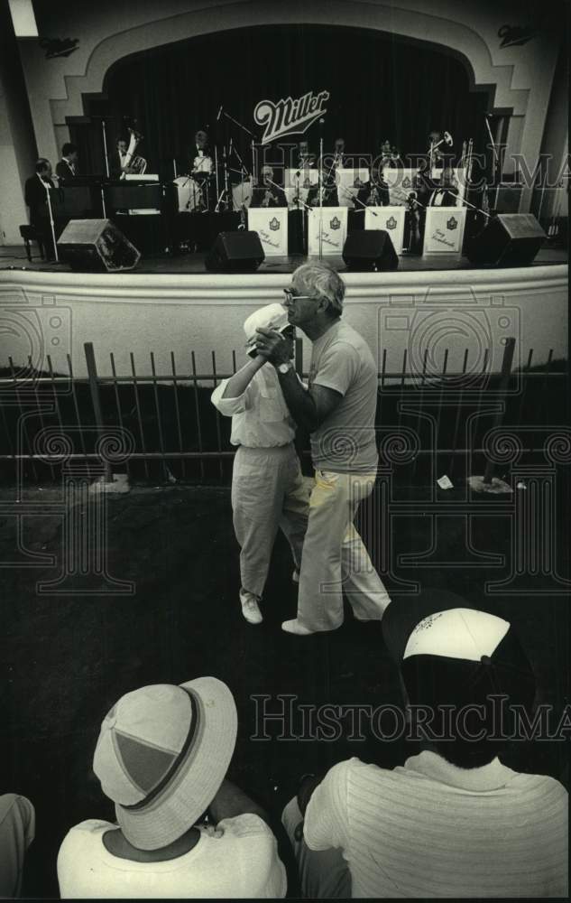 1989 Press Photo Guy Lombardo and The Royal Canadians Orchestra at Summerfest - Historic Images